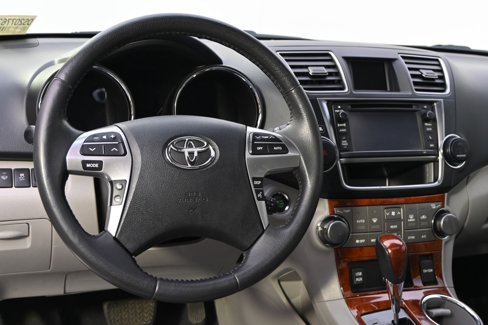 Used 2013 Toyota Highlander Limited image 12