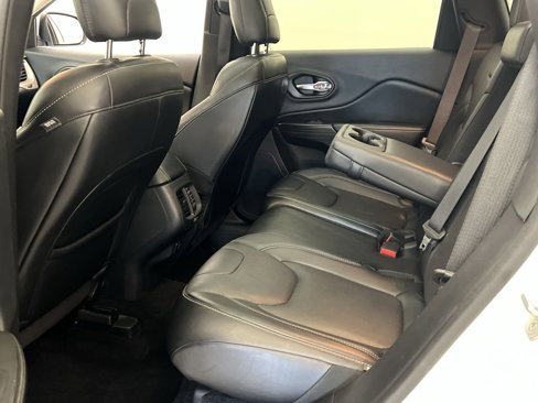 Used 2014 Jeep Cherokee Limited w/ Luxury Group image 23