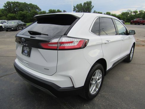 Used 2022 Ford Edge SEL w/ Convenience Package image 6