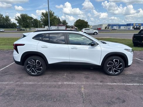 New 2025 Chevrolet Trax RS image 6