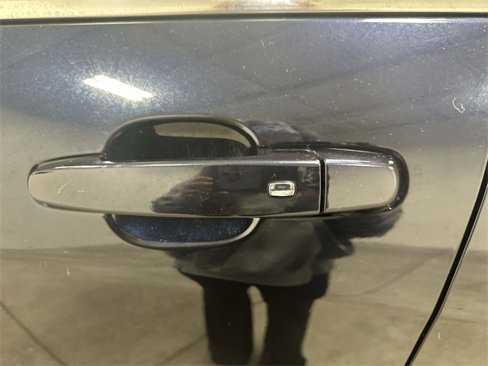 Used 2020 Chevrolet Equinox LT image 13