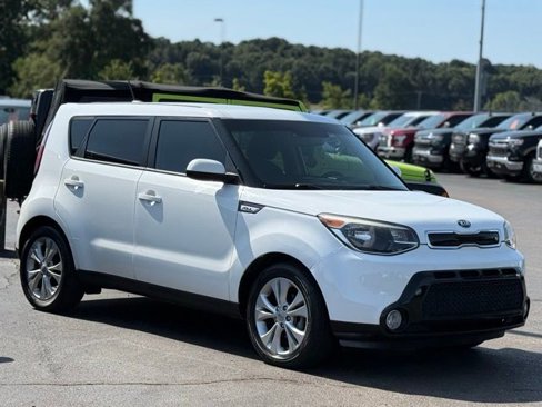 Used 2016 Kia Soul + image 34