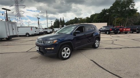 Used 2019 Jeep Compass Latitude image 4
