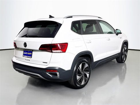 Used 2023 Volkswagen Taos SE image 7