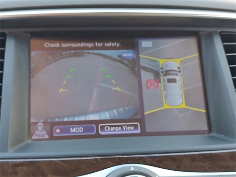 Used 2015 INFINITI QX80 2WD w/ Driver's Assistance Package image 18