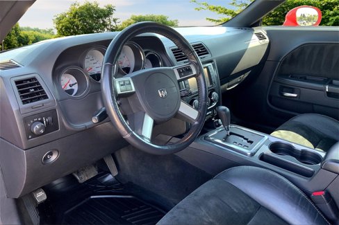 Used 2009 Dodge Challenger SRT8 w/ SRT Option Group II image 13