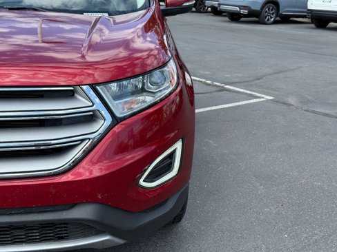 Used 2018 Ford Edge Titanium w/ Technology Package image 12
