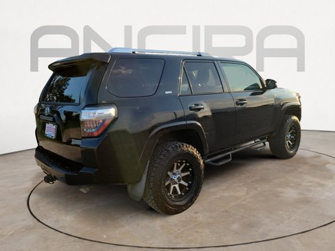 Used 2014 Toyota 4Runner SR5 image 10