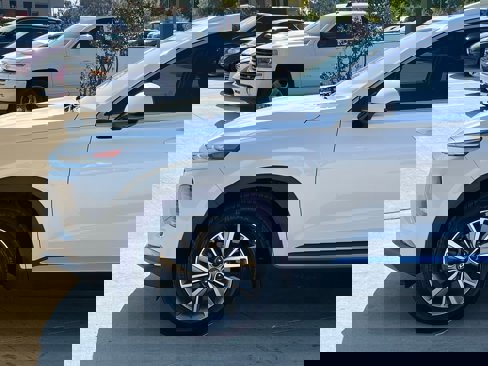 Used 2020 Hyundai Santa Fe SEL w/ Convenience Package image 7