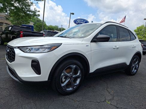 Used 2025 Ford Escape ST-Line w/ Tech Pack #1 image 3