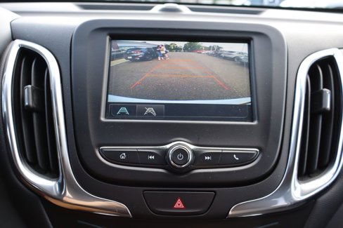 Used 2018 Chevrolet Equinox LT image 17