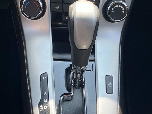 Used 2016 Chevrolet Cruze LT w/ Enhanced Safety Package image 23