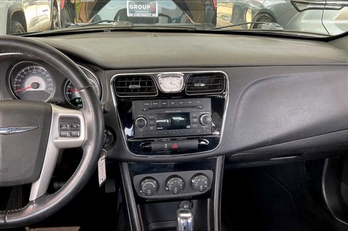 Used 2013 Chrysler 200 Touring w/ S Exterior Appearance Pkg image 7