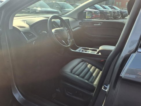 Used 2022 Ford Edge SEL w/ Convenience Package image 12