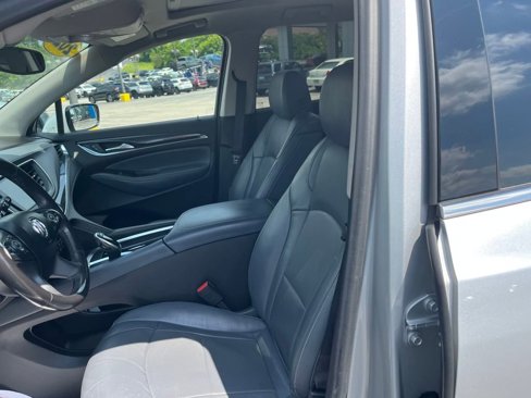 Used 2021 Buick Enclave Essence w/ Sound and Sites Package image 18