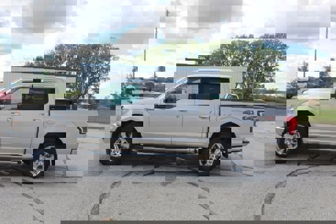 Used 2017 Ford F150 XLT w/ Equipment Group 302A Luxury image 2