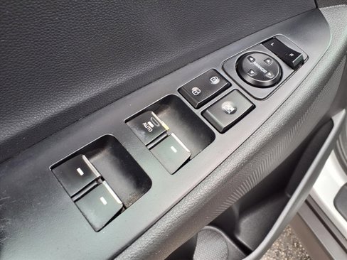 Used 2016 Hyundai Tucson Limited image 19