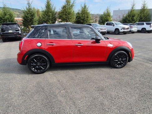 Used 2018 MINI Cooper S image 16