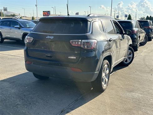 Used 2018 Jeep Compass Latitude w/ Safe & Security Group image 5