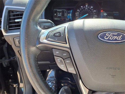 Used 2022 Ford Edge SEL image 18