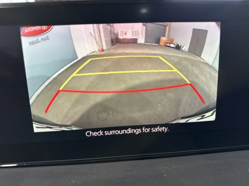 Used 2022 MAZDA MAZDA3 s image 40
