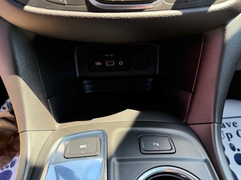 Used 2024 Chevrolet Equinox LT image 56