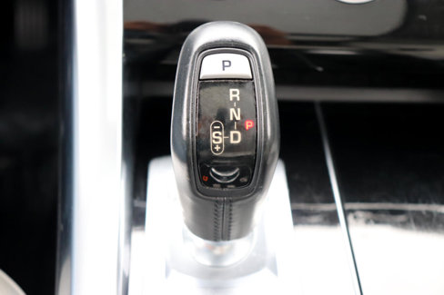Used 2015 Land Rover Range Rover Sport HSE image 40