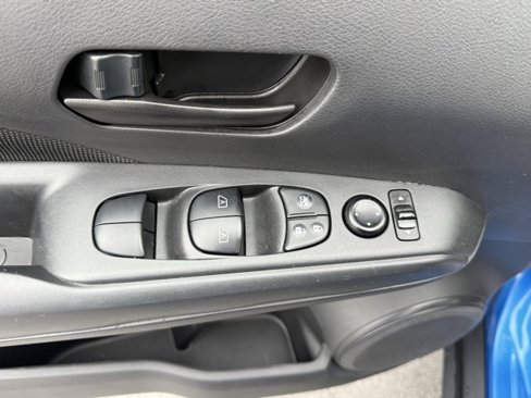 Certified 2021 Nissan Kicks S image 13