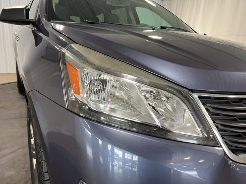 Used 2014 Chevrolet Traverse LS image 13