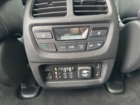 Used 2017 Honda Pilot Elite image 23
