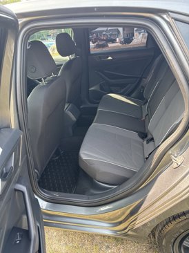 Used 2025 Volkswagen Jetta Sport image 11