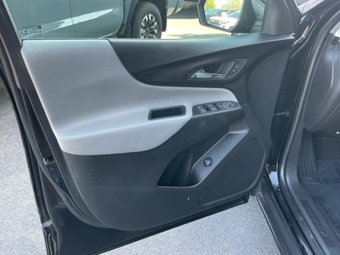 Used 2022 Chevrolet Equinox LT image 16