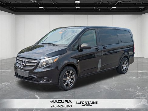 Used 2018 Mercedes-Benz Metris Passenger image 1