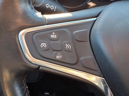 Used 2019 Chevrolet Equinox LT w/ Sun & Navigation Package image 21