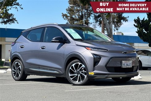 Used 2022 Chevrolet Bolt EUV Premier w/ Sun & Sound Package image 1