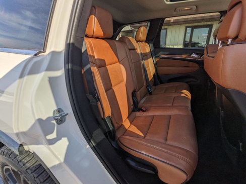 Used 2012 Jeep Grand Cherokee Overland image 13