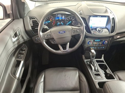 Used 2019 Ford Escape Titanium w/ U9j03 - Titanium Tow Package image 2