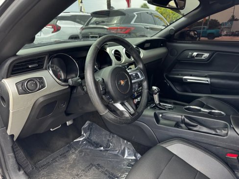 Used 2017 Ford Mustang Premium image 16