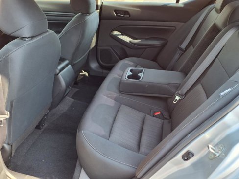 Used 2024 Nissan Altima 2.5 SV image 20