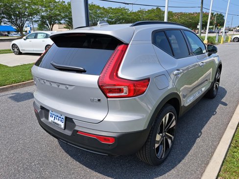 New 2025 Volvo XC40 B5 Plus w/ Climate Package image 3