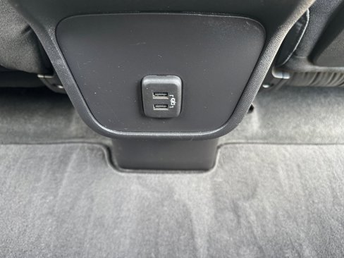 Used 2024 GMC Terrain SLE image 21