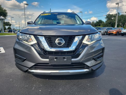 Used 2019 Nissan Rogue SV image 3