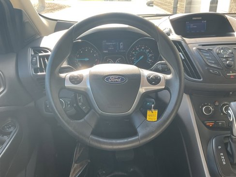 Used 2015 Ford Escape SE image 12
