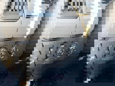 Certified 2018 Chevrolet Colorado LT w/ Luxury Package, Chrome image 18