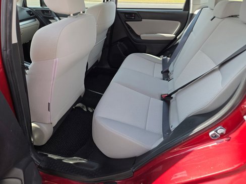 Used 2015 Subaru Forester 2.5i image 17