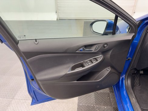 Used 2017 Chevrolet Cruze LT w/ Convenience Package image 13