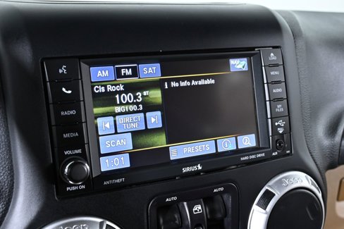 Used 2015 Jeep Wrangler Unlimited Sahara w/ Dual Top Group image 15