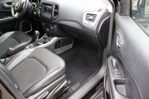 Used 2019 Jeep Compass Latitude w/ Cold Weather Group image 42