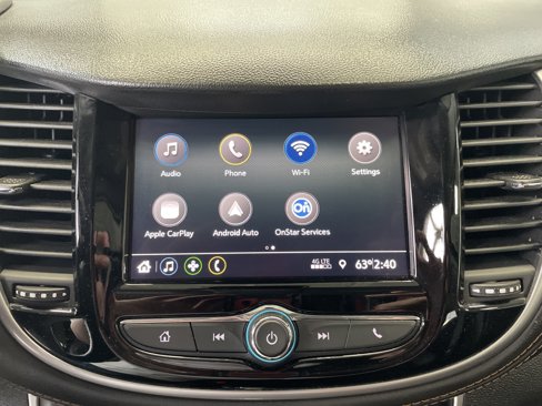 Used 2022 Chevrolet Trax LT w/ LT Convenience Package image 12