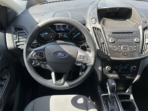 Used 2018 Ford Escape S image 10
